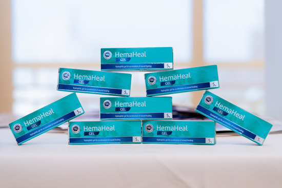 Hema trong phục hồi sau phẫu thuật mí mắt: Quyết định kết quả từ giai đoạn 0